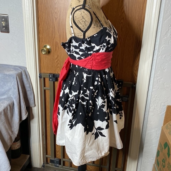 B Darlin Black White Dress w Pink Size 3/4 - Picture 4 of 6